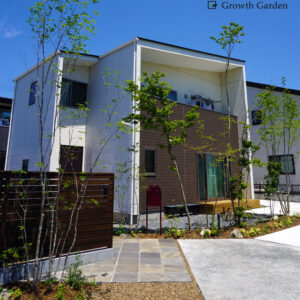 群馬県高崎市の外構工事、For example,外構業者、おしゃれな外構、木と緑のナチュラルな外構